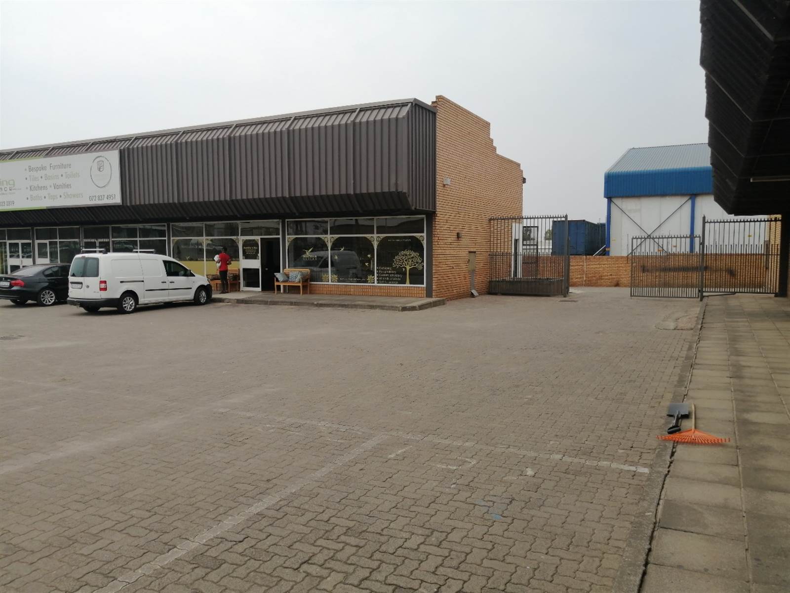 1800  m² Commercial space in Jan Niemand Park photo number 12