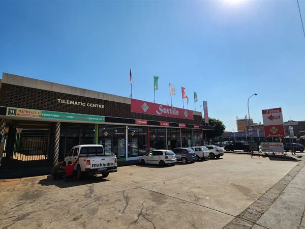 134  m² Commercial space in Gezina
