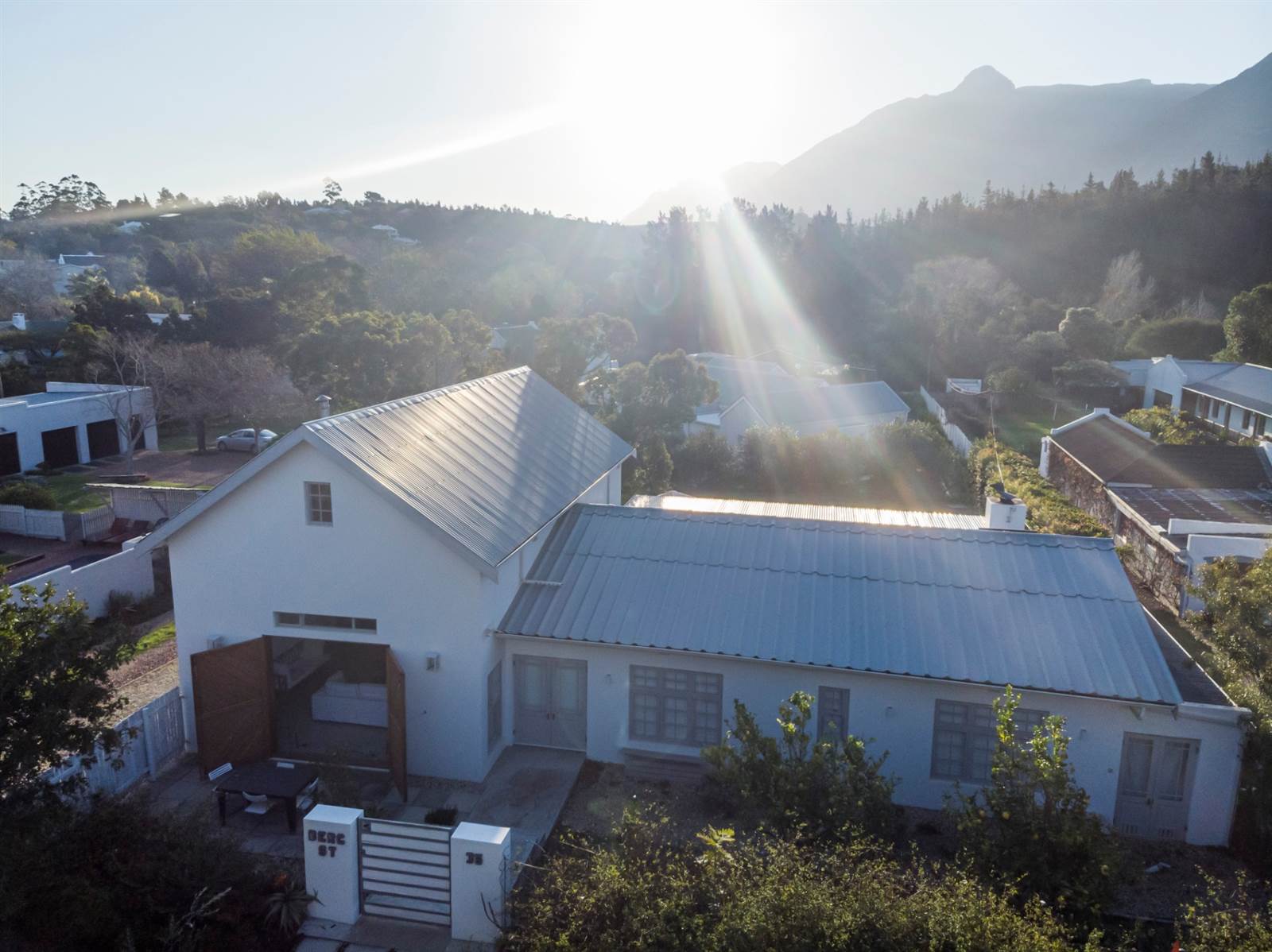 4 Bed House in Swellendam photo number 6