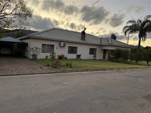 4 Bed House in Citrusdal