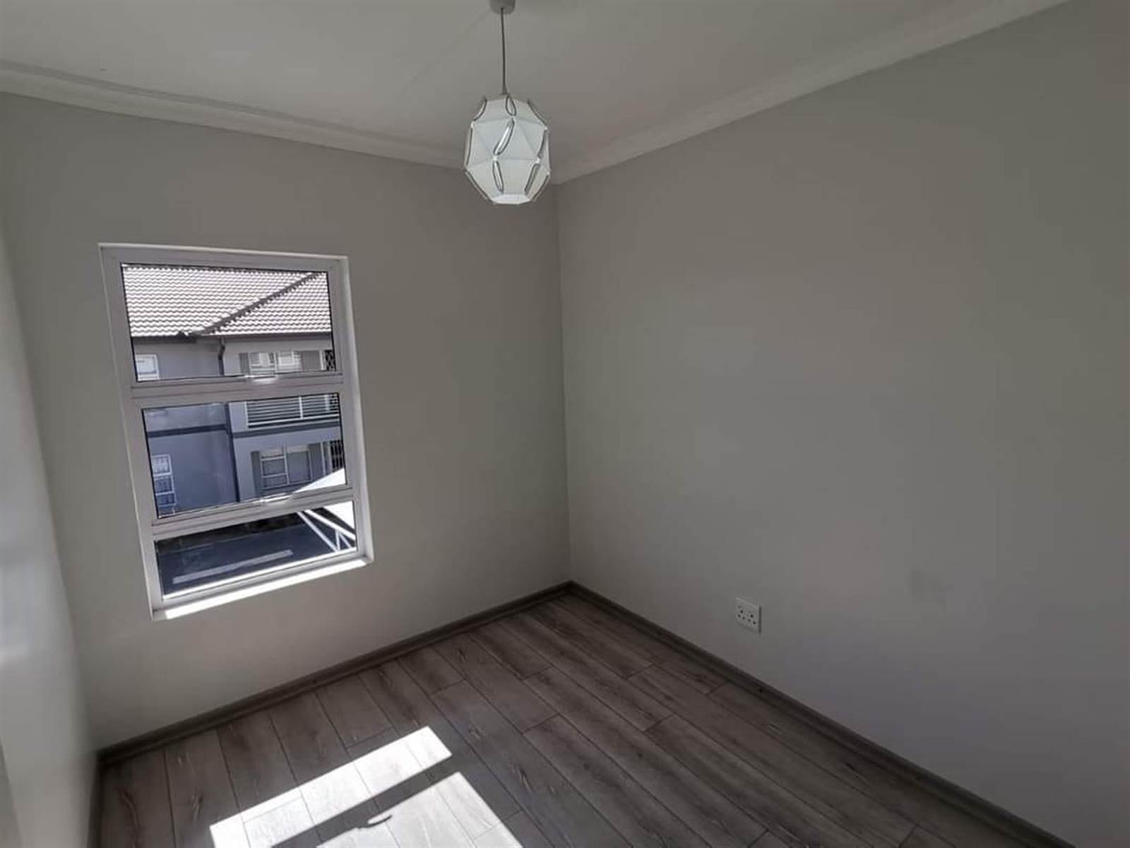 3 Bed Apartment in Secunda photo number 7