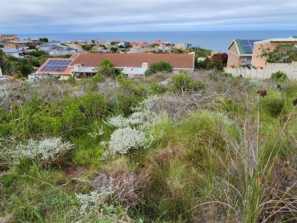 896 m² Land available in Dana Bay