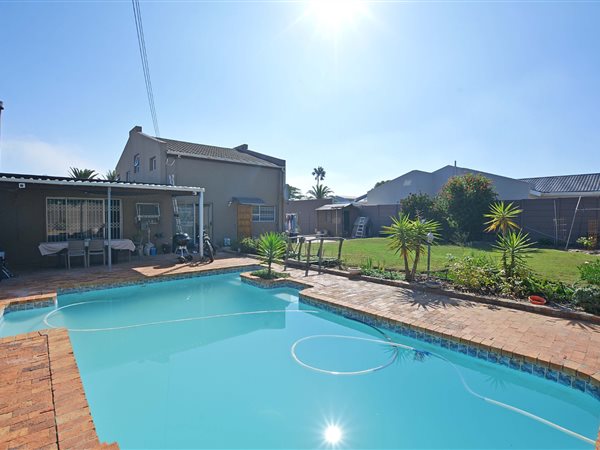 3 Bedroom House 3 Bedroom House