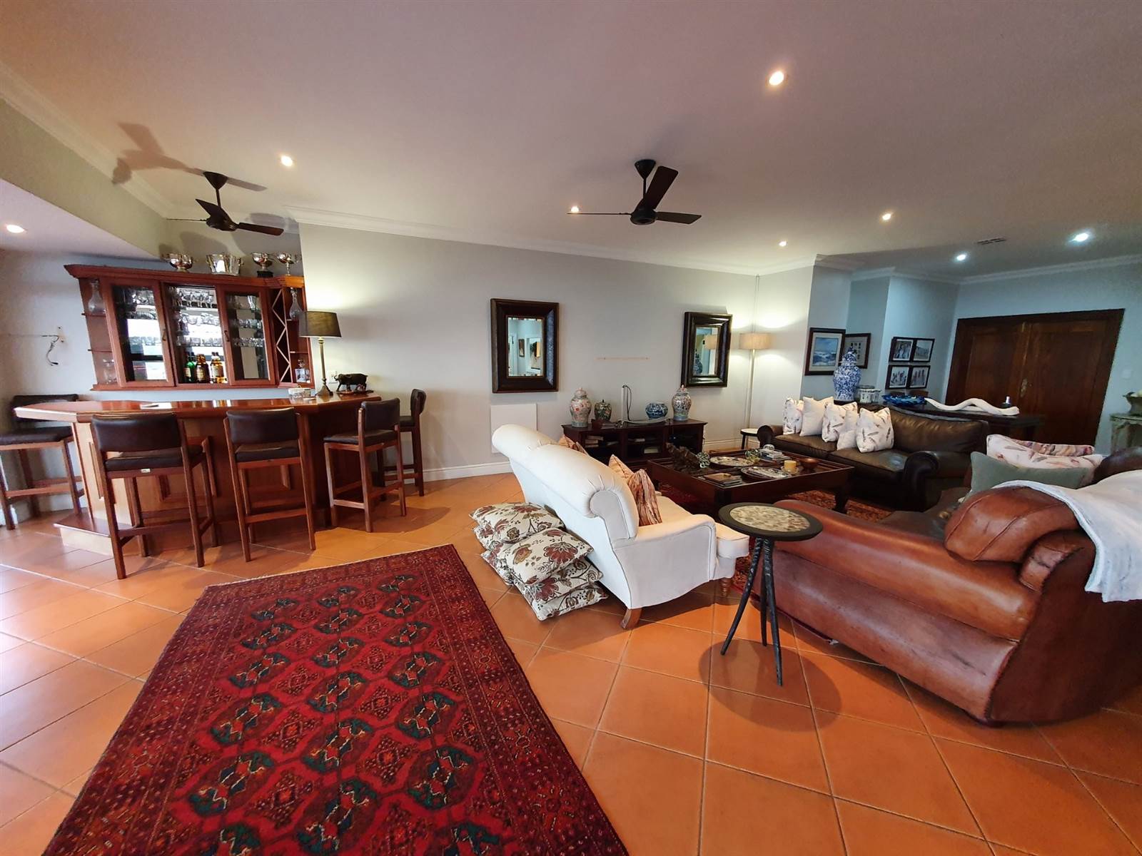 4 Bed Apartment in Zimbali Estate photo number 4