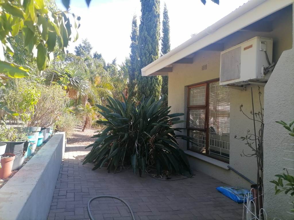4 Bed House in Piketberg photo number 6