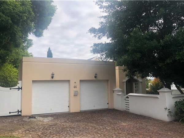 4 Bedroom House 4 Bedroom House