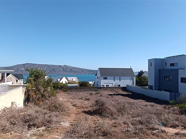 1 064 m² Land 1 064 m² Land