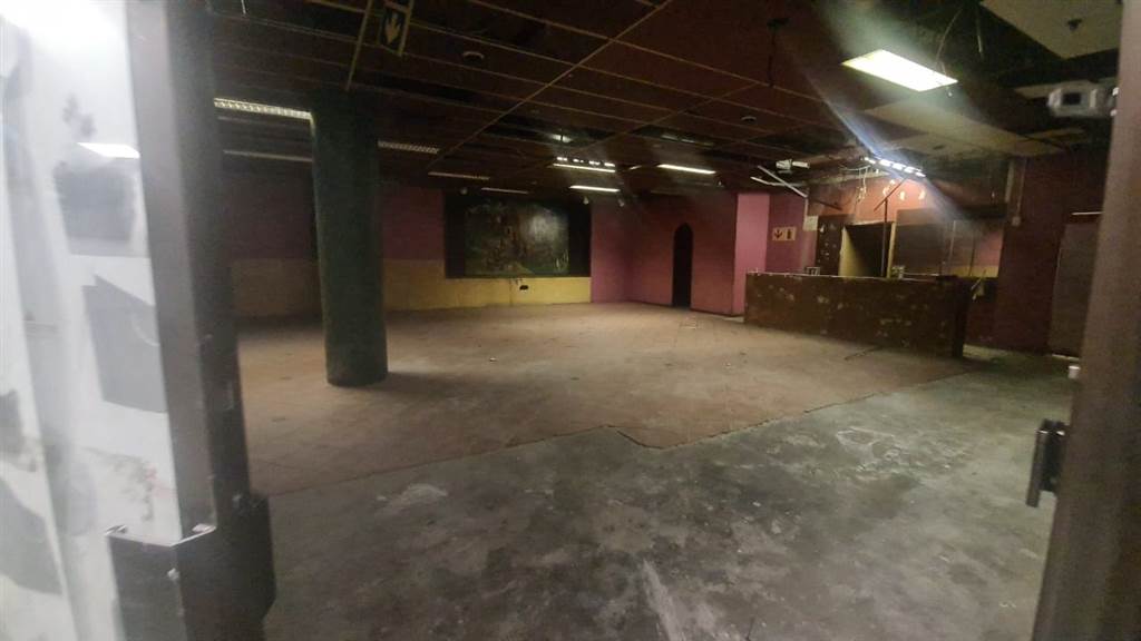 225  m² Commercial space in Pretoria Central photo number 12