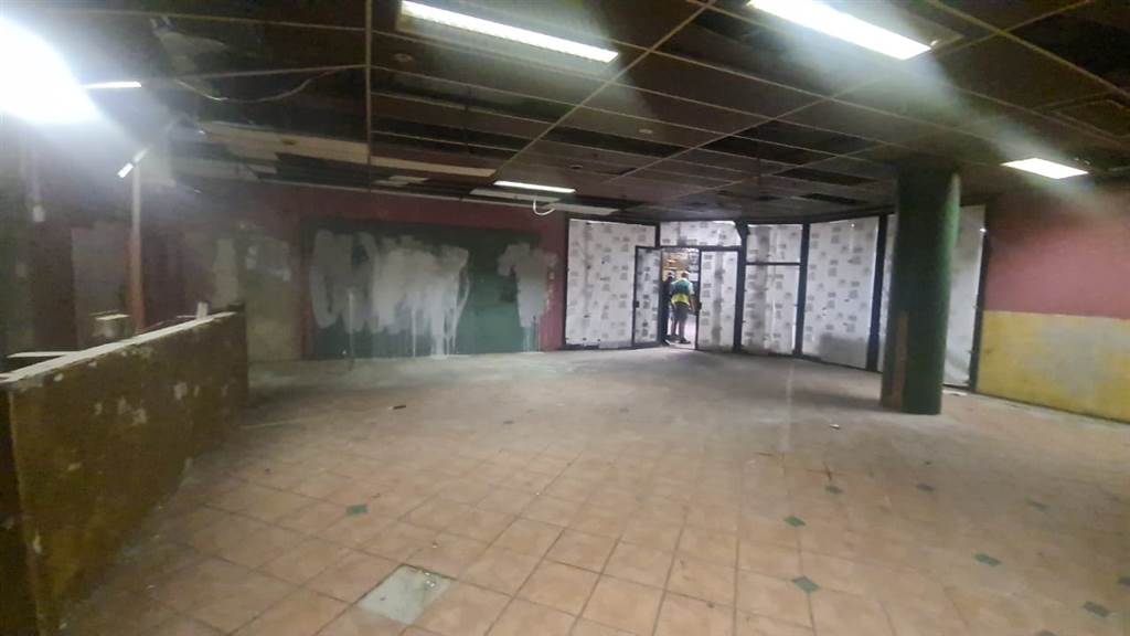 225  m² Commercial space in Pretoria Central photo number 3