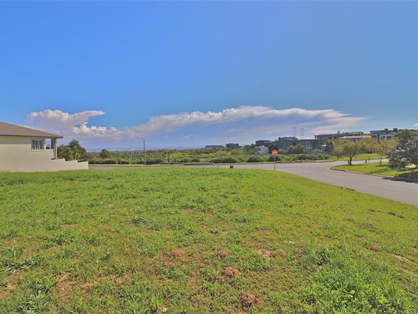 874 m² Land