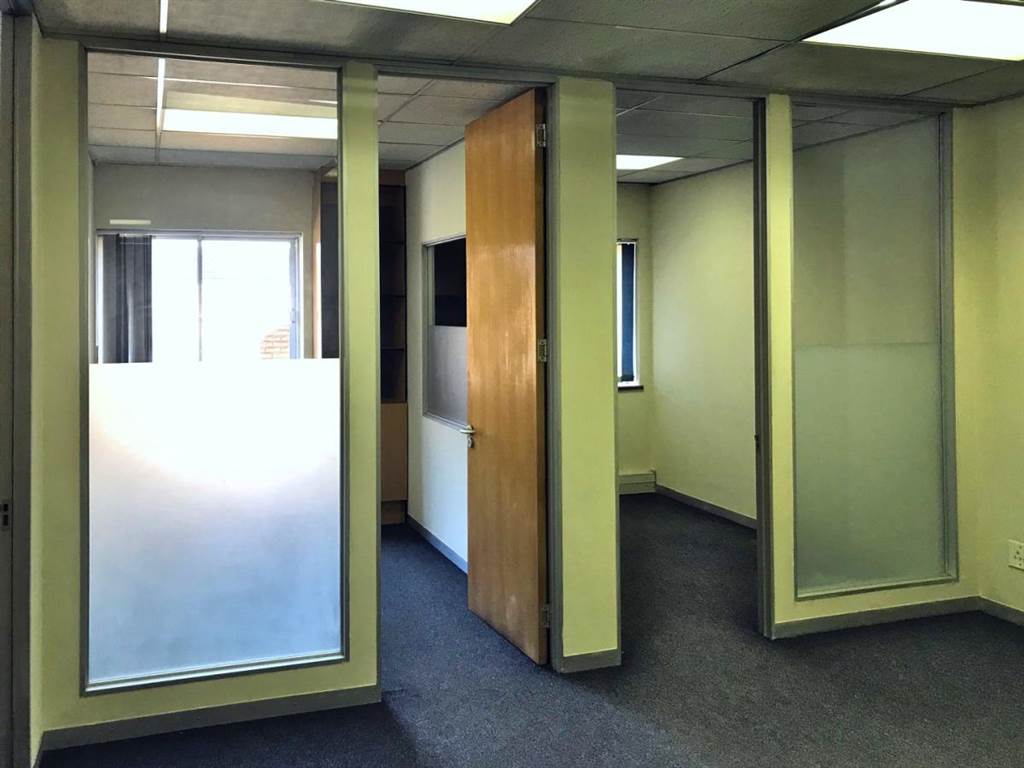 153  m² Office Space in Bedfordview photo number 6