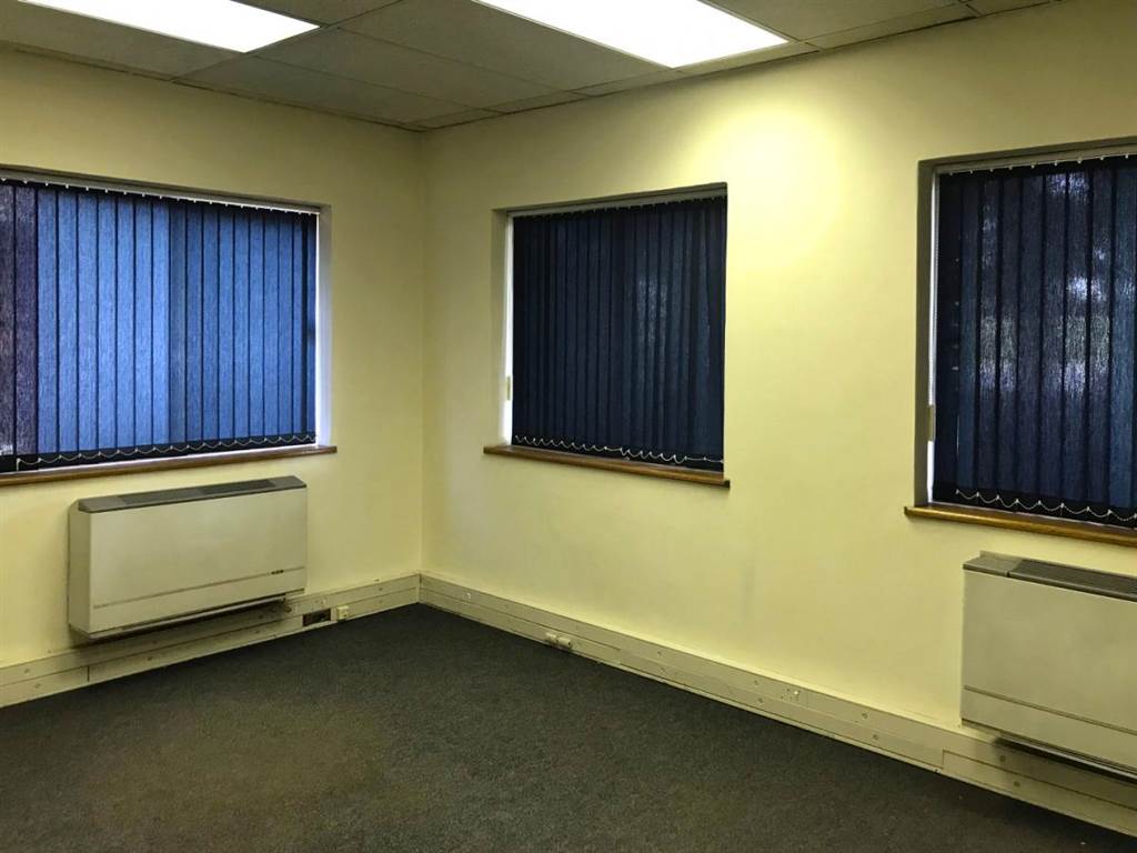 153  m² Office Space in Bedfordview photo number 15