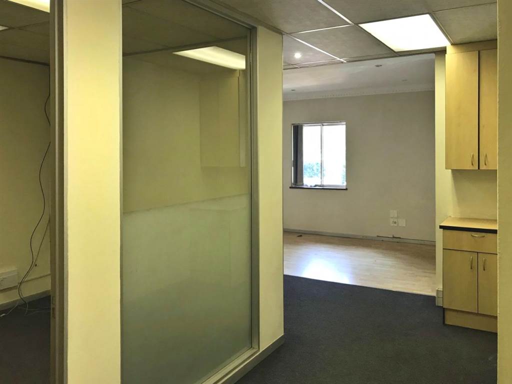 153  m² Office Space in Bedfordview photo number 5