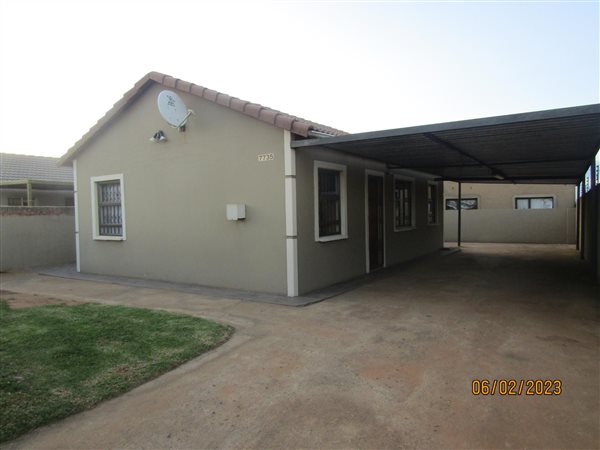 3 Bedroom House 3 Bedroom House