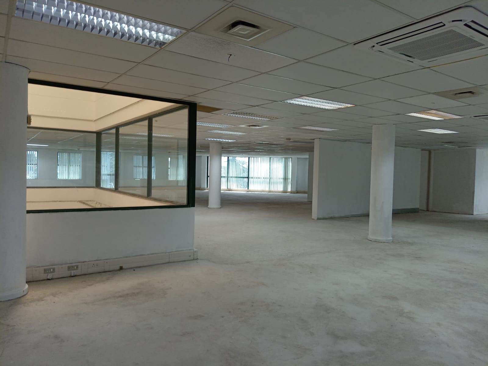 999.6  m² Commercial space in Pinetown Central photo number 15