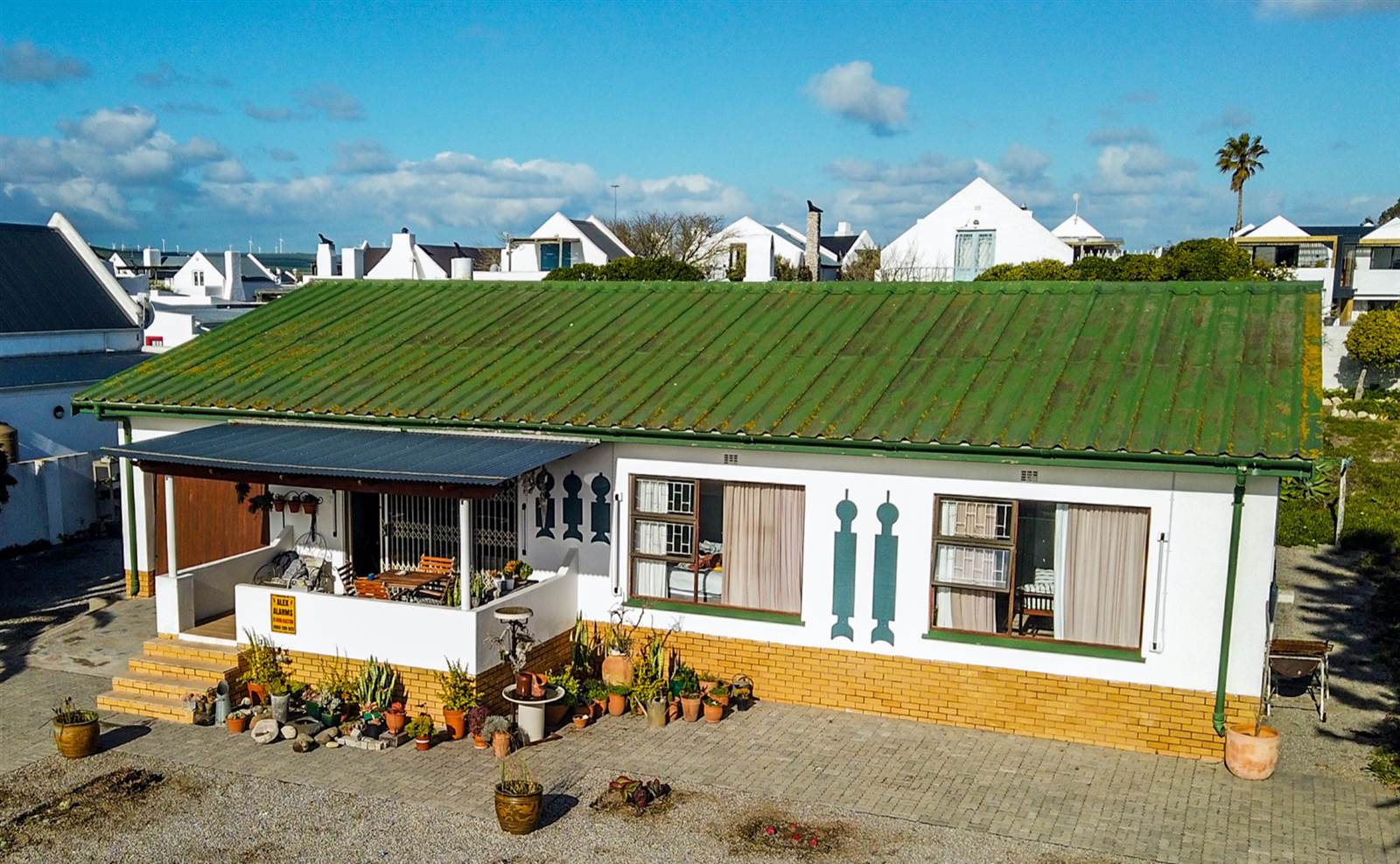 3 Bed House in Paternoster photo number 1