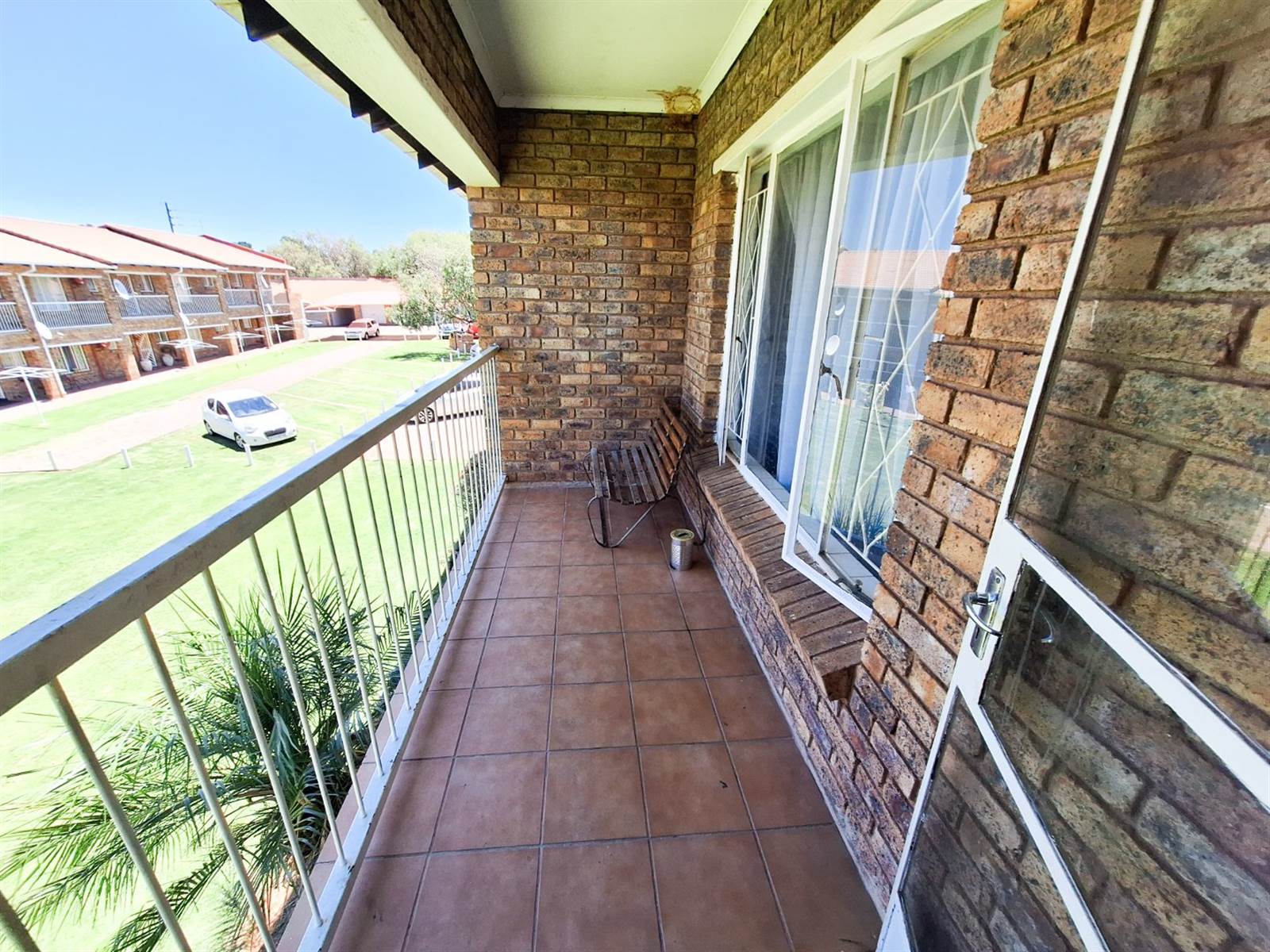 2 Bed House in Krugersdorp North photo number 14