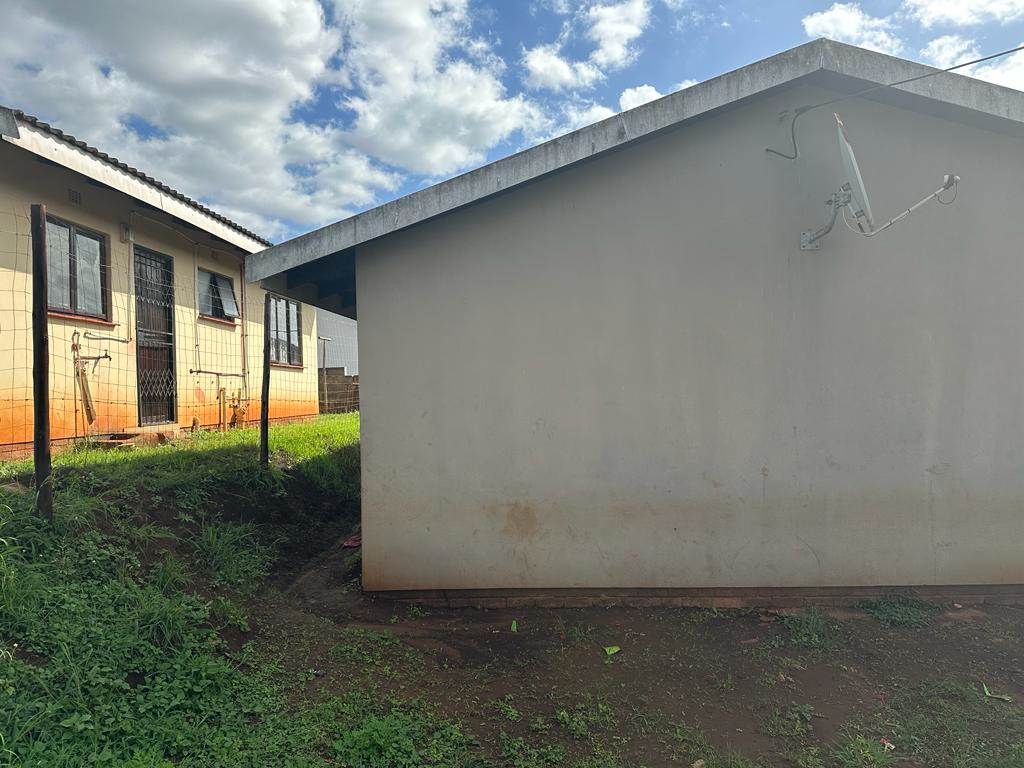 2 Bed House in Empangeni photo number 12