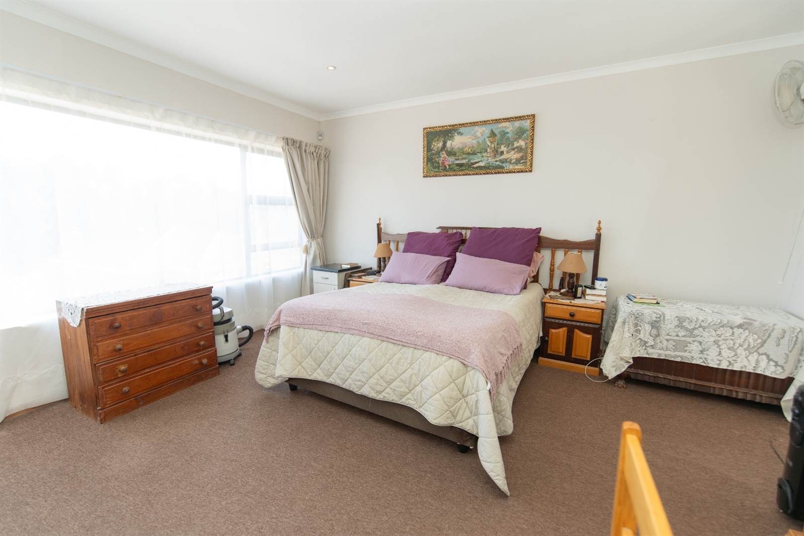 4 Bed Townhouse in Glenroy Park photo number 17