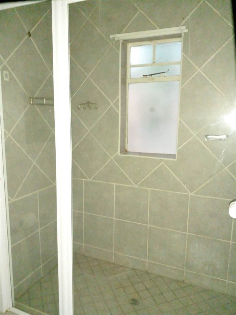 2 Bed House in Centurion CBD photo number 7