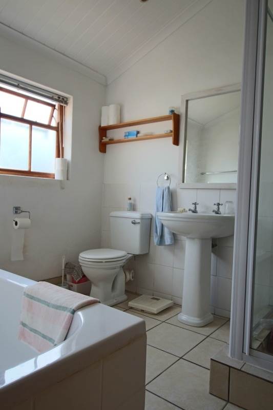 3 Bed House in Montagu photo number 10