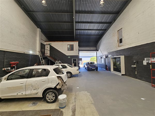 474  m² Industrial space