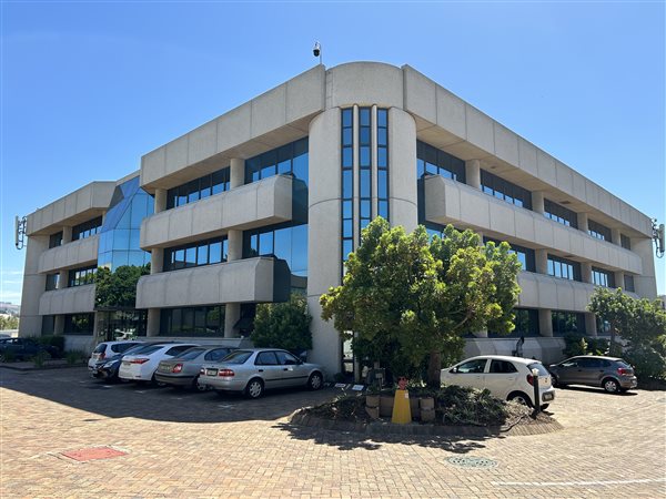 190  m² Commercial space