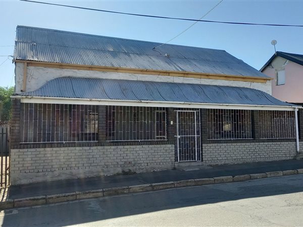 3 Bedroom House 3 Bedroom House