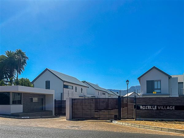 3 Bedroom Townhouse