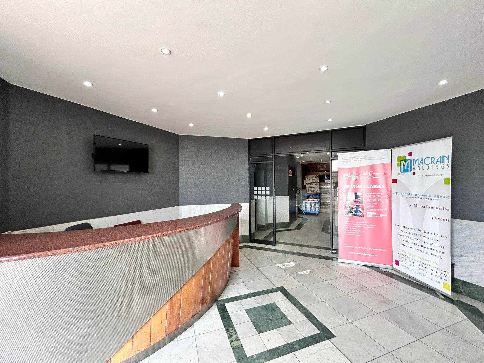 191  m² Commercial space in Northcliff photo number 3