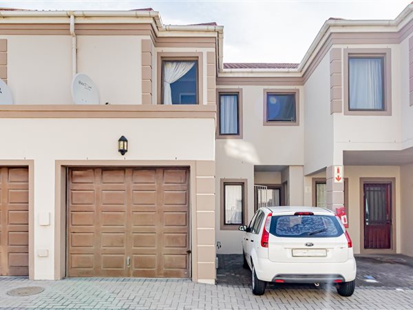 2 Bedroom Townhouse 2 Bedroom Townhouse