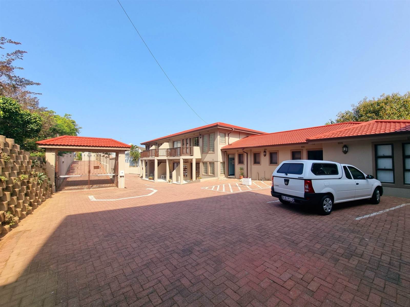 12 Bed House in Ballito photo number 24