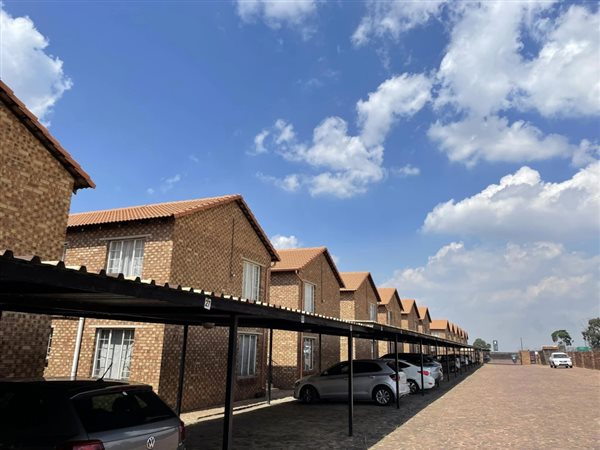 2 Bed Apartment in Duvha Park