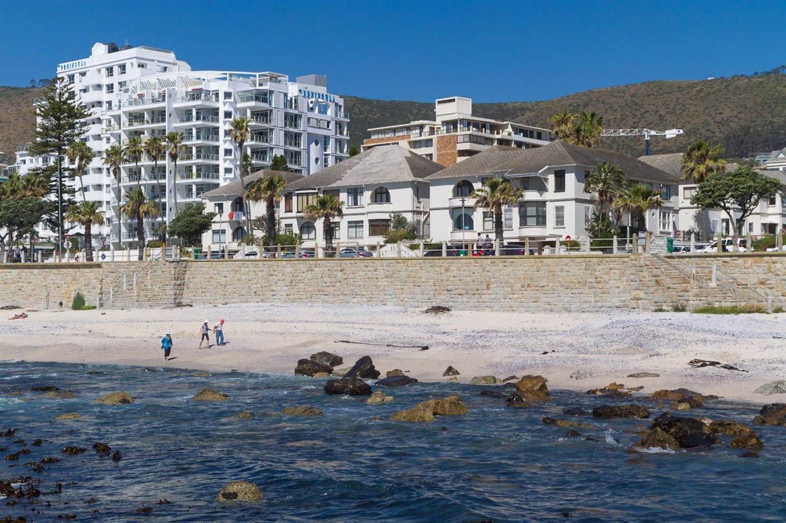 1 Bed Apartment in Bantry Bay photo number 3