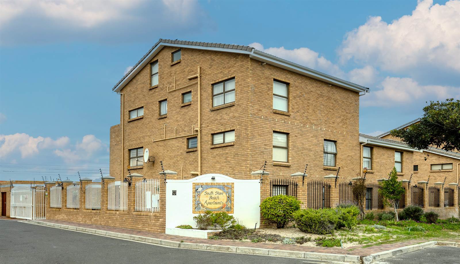 2 Bed Apartment for sale in Fish Hoek T4832752 Private Property