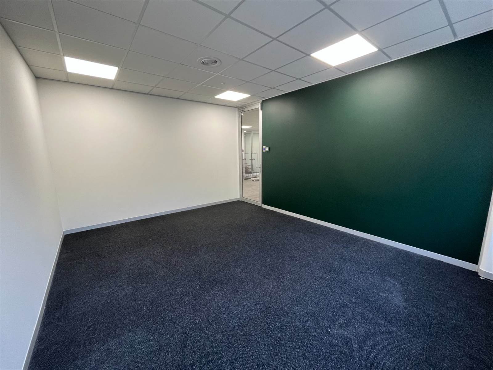 40  m² Office Space in Morningside photo number 8