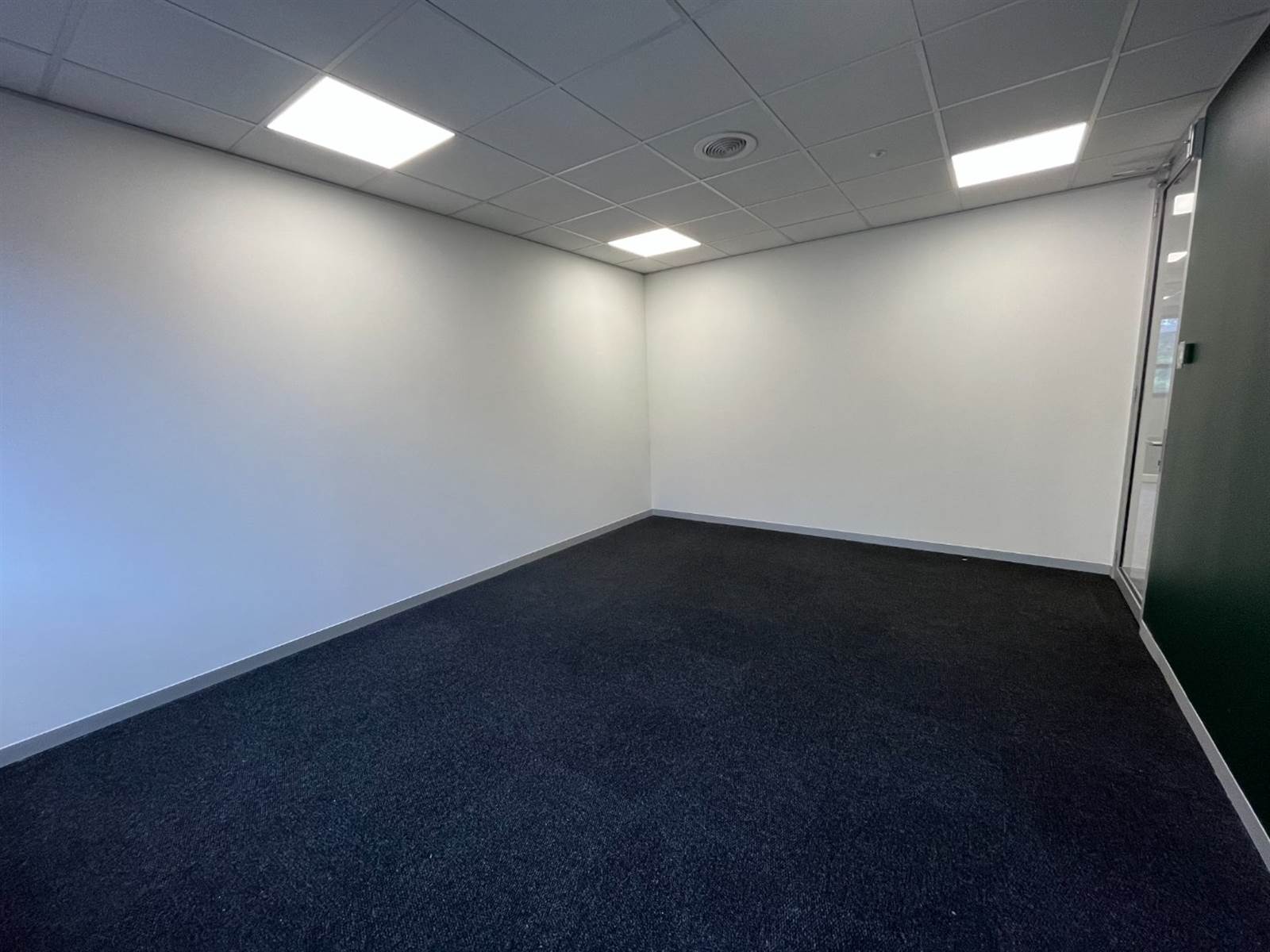 40  m² Office Space in Morningside photo number 9