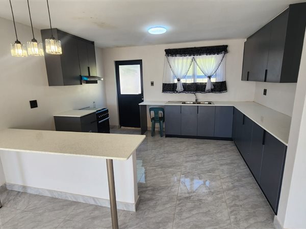 2 Bedroom Townhouse 2 Bedroom Townhouse