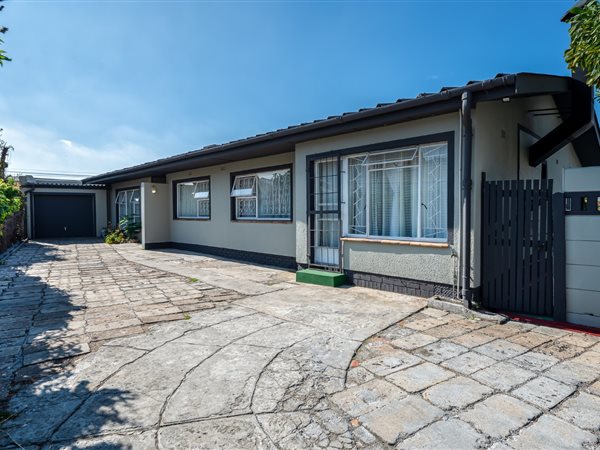 5 Bed House in Parow Valley