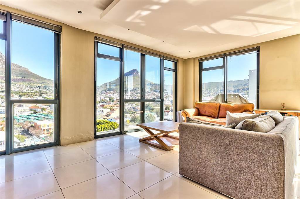 1 Bed Apartment in Cape Town City Centre photo number 23
