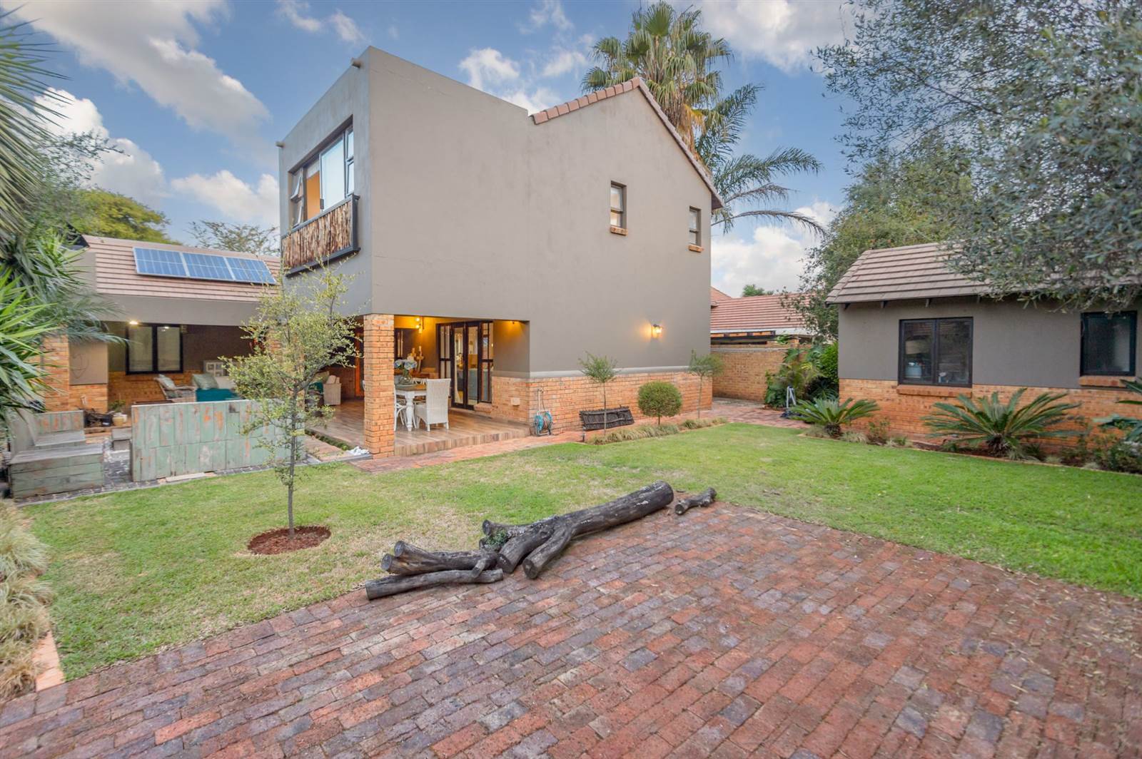 4 Bed House in Ruimsig photo number 7