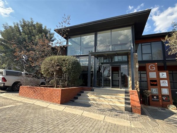 256 m² Commercial space 256 m² Commercial space