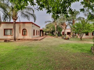 21 ha Farm in Dinokeng