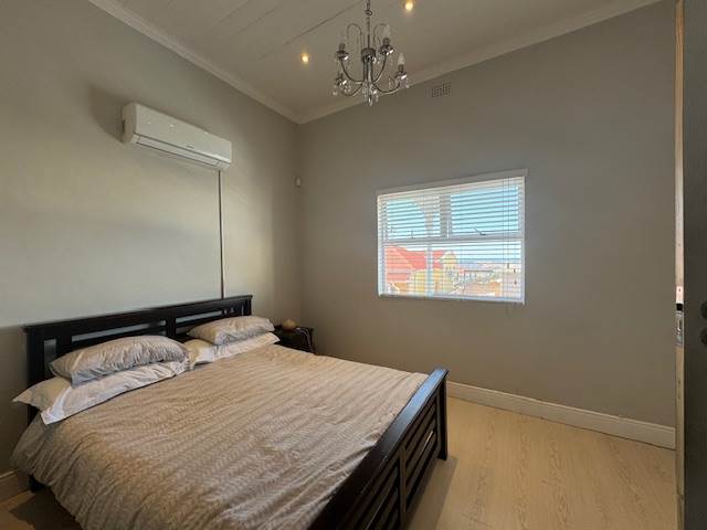 2 Bed House in Walmer Estate photo number 12