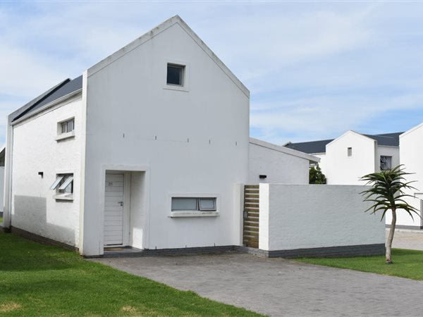 2.5 Bed Townhouse in Pinelands