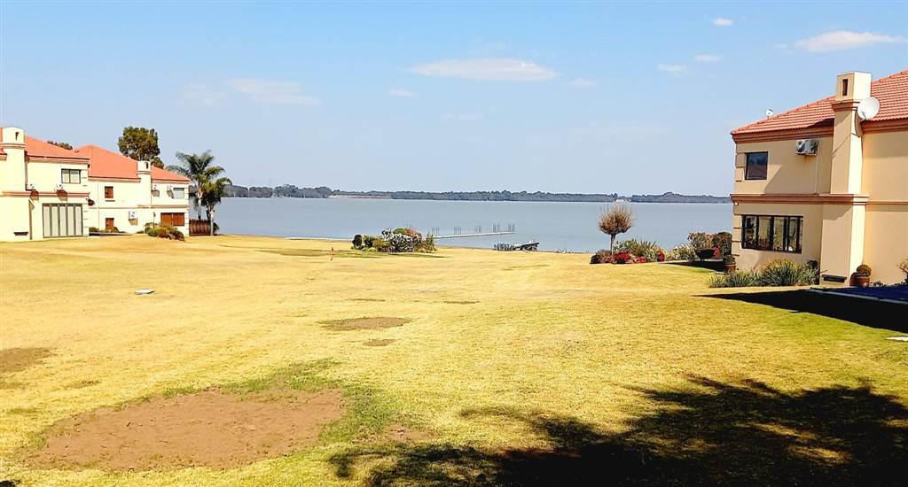 4 Bed House in Vaal Marina photo number 19