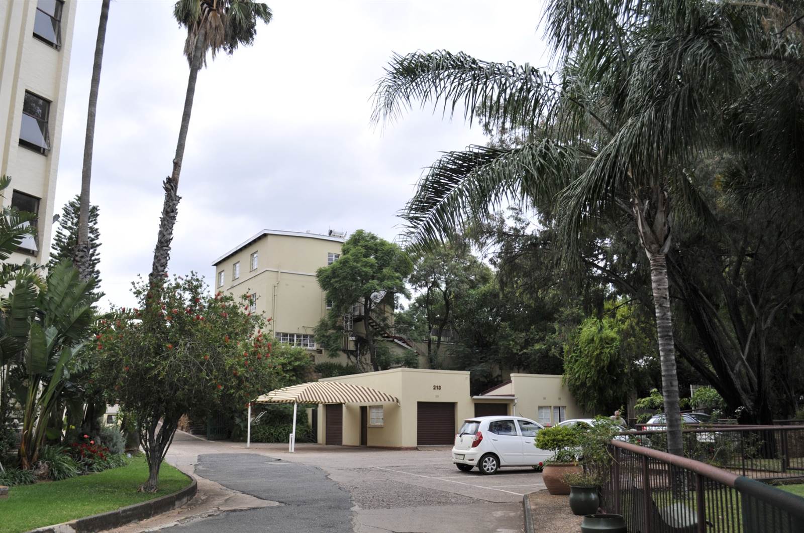 3 Bed Apartment in Rietfontein photo number 20