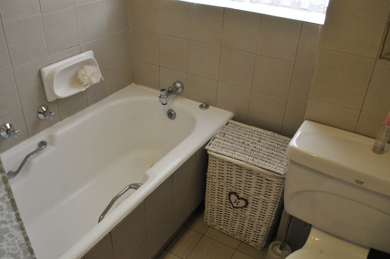 3 Bed Apartment in Rietfontein photo number 15