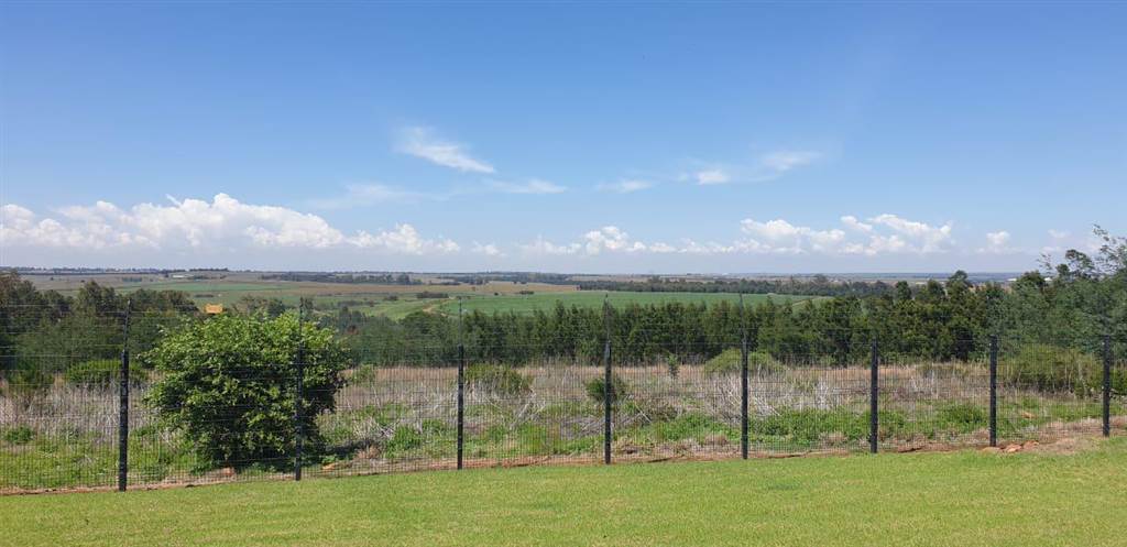 725 ha Farm in Grootfontein Estate photo number 19