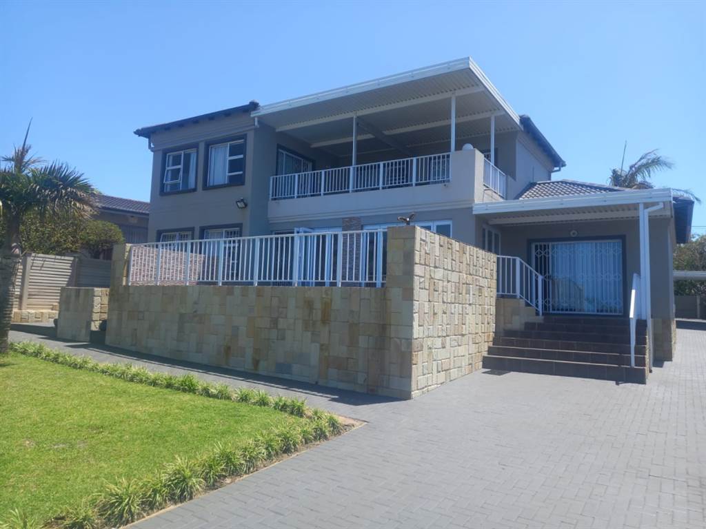 5 Bed House in Uvongo photo number 1